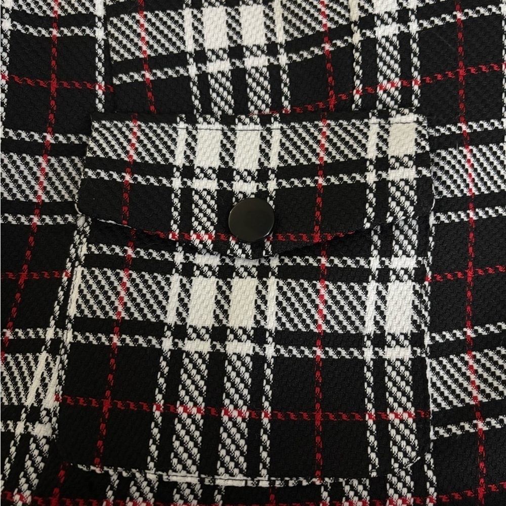Ultra Chic Black, White, & Red Plaid Blazer with Pockets - Picture 9 of 10